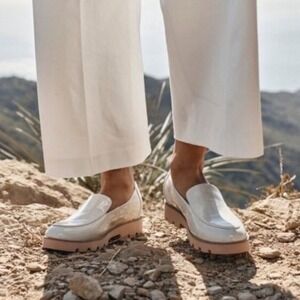 VIONIC Kensley Loafers in Cream Patent Leather Shoes Flats 7.5